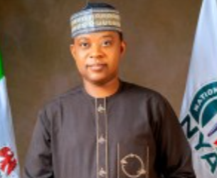 …Urges youths to participate actively in democracy
By Ibrahim Hassan-Wuyo
The presidential candida...