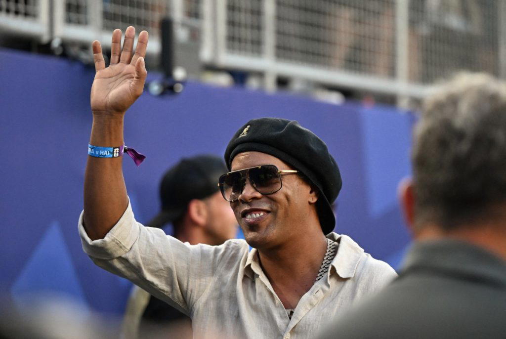 Former Ballon d’Or and World Cup winner Ronaldinho is set to come out of retirement aged 46 to play...