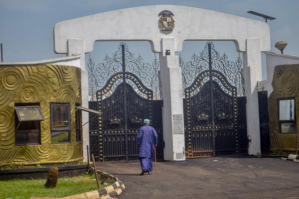 By James Ogunnaike, Abeokuta
The succession crisis surrounding the vacant Awujale stool of Ijebulan...