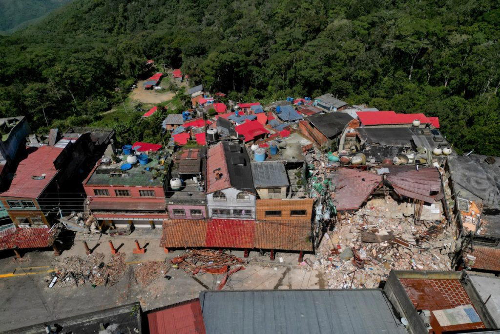 The death toll from the devastating earthquakes that struck Venezuela five days ago has risen to at...