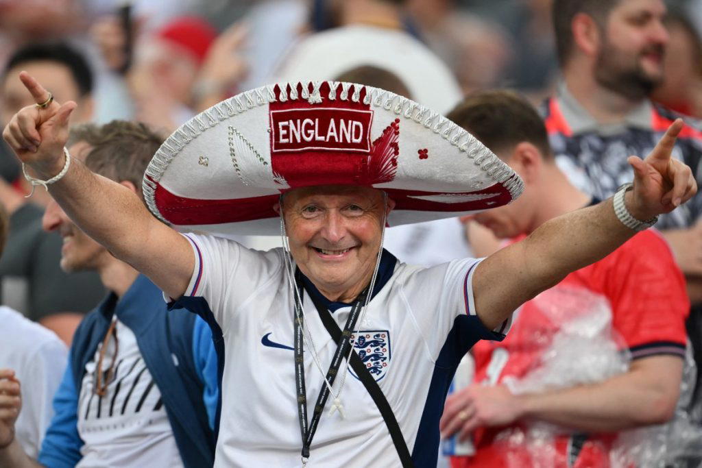 Bukayo Saka and Marcus Rashford will start for England for the first time at this World Cup, while D...