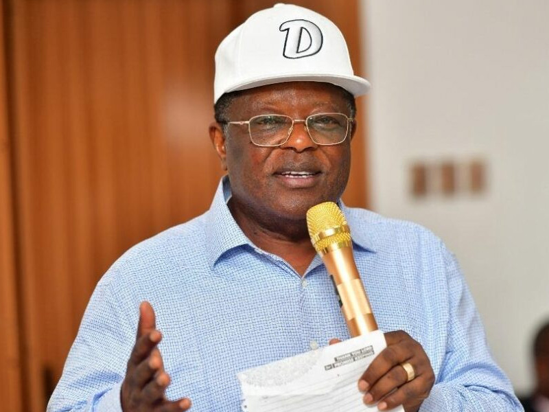 Nigeria's Minister of Works David Umahi warns non-performing contractors risk blacklisting as FG pus...