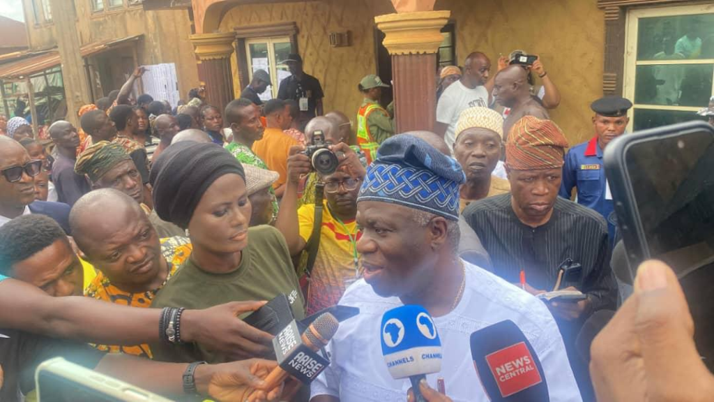 By Dayo Johnson, Ado Ekiti
The gubernatorial candidate of the Peoples Democratic Party (PDP), Ekiti...