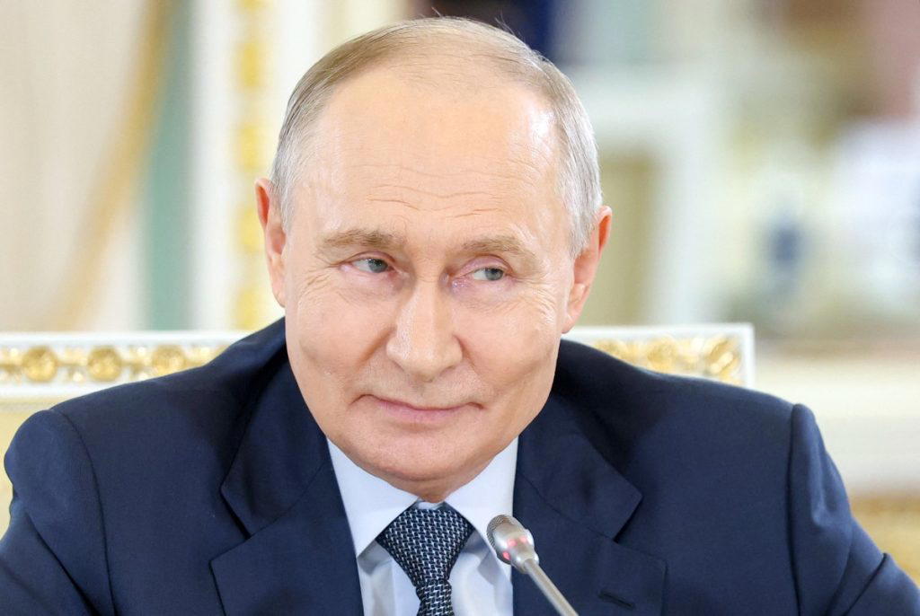 Ukrainian President Volodymyr Zelensky proposed a face-to-face meeting with Vladimir Putin in an ope...