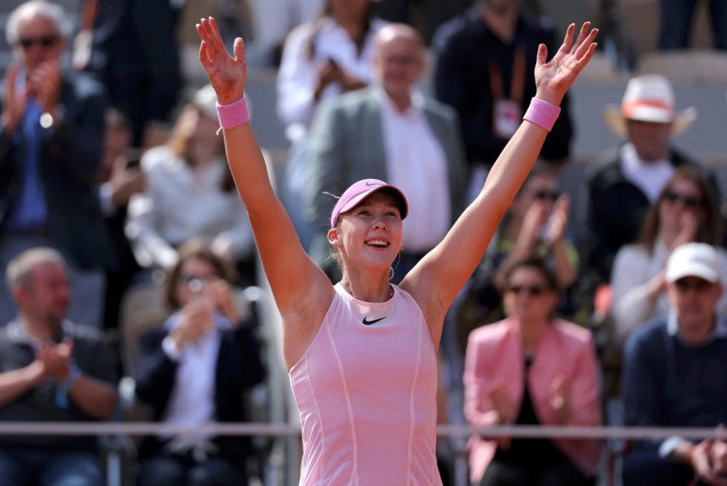 Mirra Andreeva won her first Grand Slam title on Saturday by downing Polish qualifier Maja Chwalinsk...