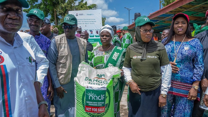 Federal government delivers 80,640 fertiliser bags to support farmers and boost food production acro...