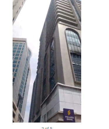 By Olasunkanmi Akoni
Panic erupted on Thursday when fire gutted part of a multi-storey building hou...