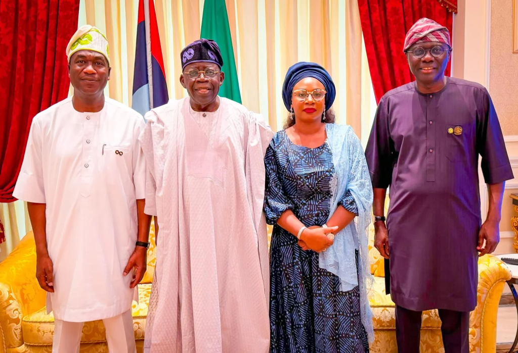 Lagos State Governor, Babajide Sanwo-Olu, has unveiled Deputy Governor Obafemi Hamzat as the All Pro...
