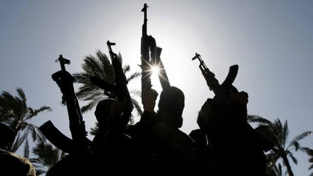 *3 students abducted – Community
*Police intensify manhunt for fleeing terrorists
*Pandemonium in...