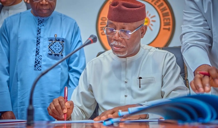 Ondo State plans to provide solar power systems for 1,000 businesses to cut energy costs and boost p...