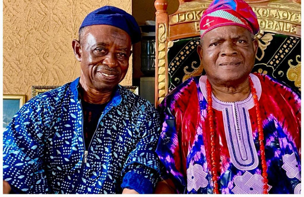 By Ayo Onikoyi
Veteran filmmaker and playwright Tunde Kelani has paid a heartfelt tribute to late a...