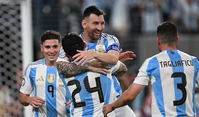 Lionel Messi has now equalled the World Cup all-time scoring record with his hat trick against Alger...
