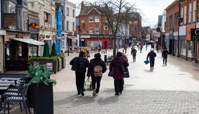 UK inflation holds at 2.8% in May, surprising economists and shaping expectations ahead of Bank of E...