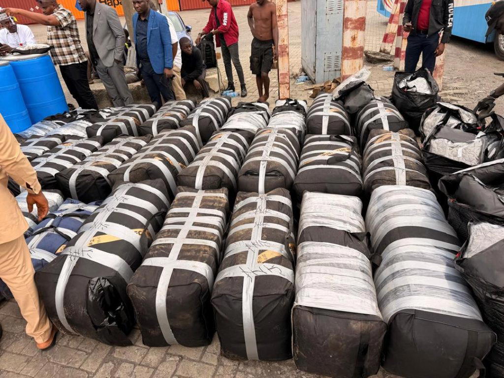 By Efe Onodjae
The Nigeria Customs Service (NCS), Apapa Area Command, has intercepted two 40-foot c...