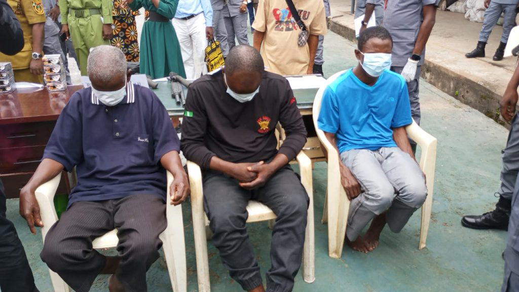 By Adeola Badru
The Oyo/Osun Area Command of the Nigeria Customs Service (NCS) has arrested three s...