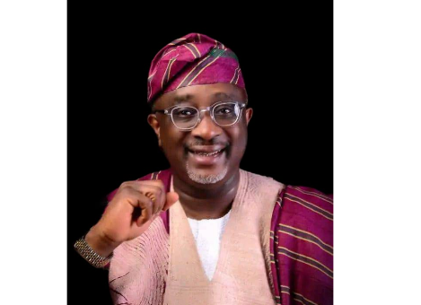 — Extends olive branch to rivals, says no grudges
By Dayo Johnson, Akure
Senator Adeniyi Adegbonmi...