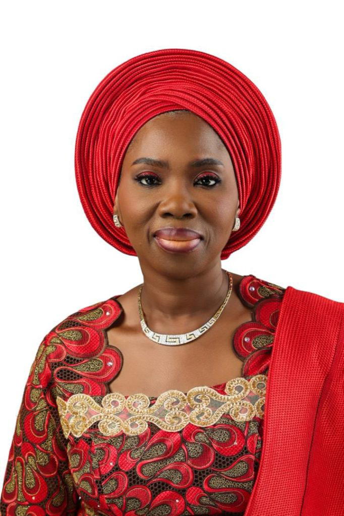 By James Ogunnaike, Abeokuta
The All Progressives Congress (APC) in Ogun State on Sunday unveiled A...