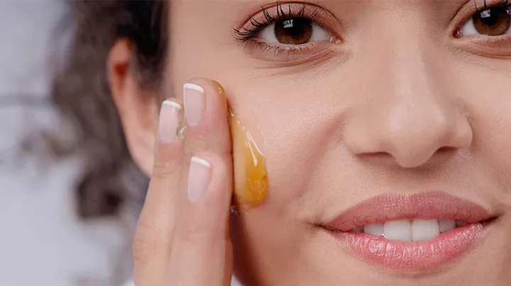 Using honey on your face is one of the simplest yet most powerful natural skincare remedies. For cen...