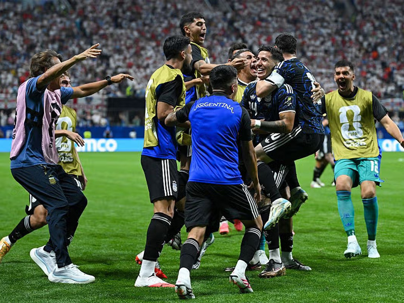 Argentina came from behind to beat England 2-1 in a dramatic semi-final match, setting up a title cl...