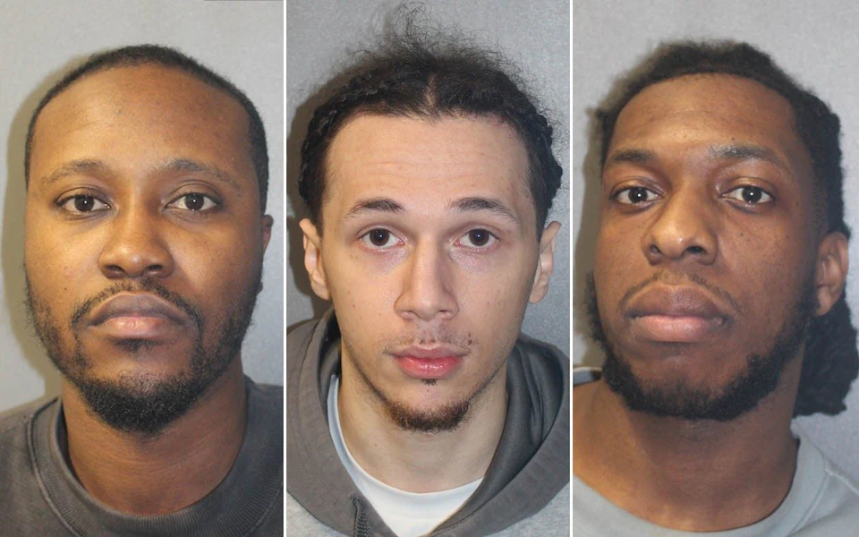 A fraudster involved in a £4m cryptocurrency scam was arrested while naked in bed, police footage ha...