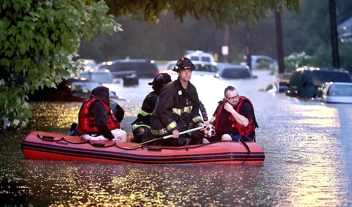 Flash floods trap hundreds in rural Missouri as rescuers evacuate stranded campers and residents aft...