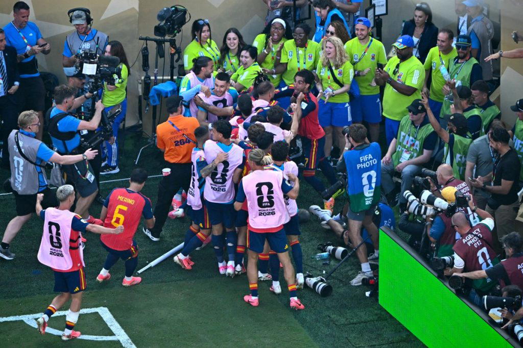 Ferran Torres scored the only goal of the game on Sunday as Spain beat 10-man Argentina 1-0 after ex...