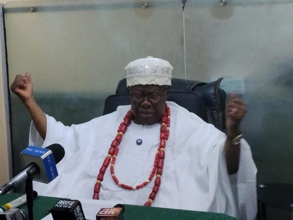 By Dapo Akinrefon
Former Deputy National Chairman of the Peoples Democratic Party, PDP, Chief Bode...