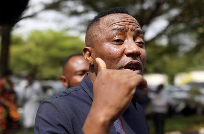 AAC presidential candidate Omoyele Sowore has accused Nigeria’s political elite of neglecting public...
