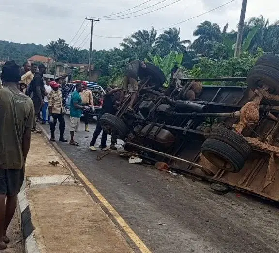 The Federal Road Safety Corps (FRSC), Anambra Sector Command, has confirmed the death of three perso...