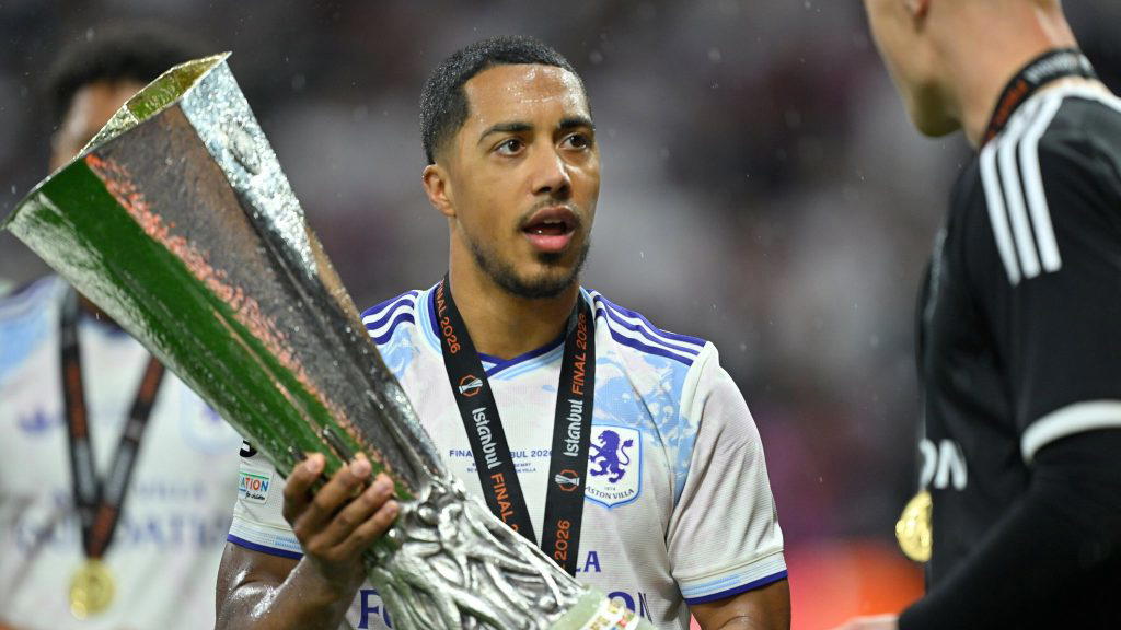 Manchester United are edging closer to completing the signing of Aston Villa midfielder Youri Tielem...
