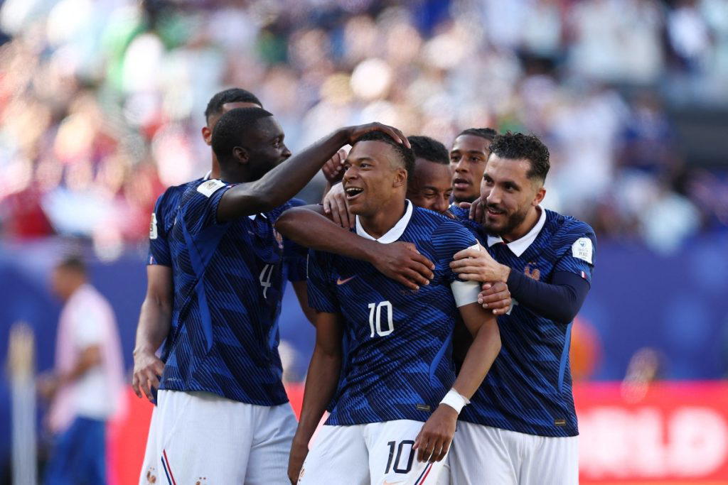 By Adegboyega Adeleye
Spain has apologised to France after former Prime Minister Mariano Rajoy spar...