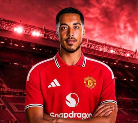Manchester United have reached an agreement to sign Belgium midfielder Youri Tielemans from Aston Vi...