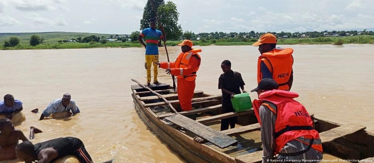 Jigawa authorities recover six bodies as search teams continue efforts to find 34 passengers missin...