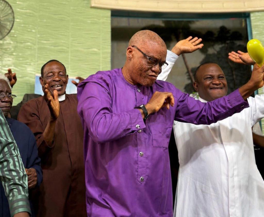 There was an outpouring of joy in Ogbomoso, Oyo State, as the husband of rescued school principal, M...