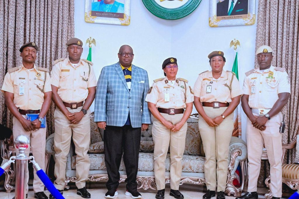 By Golok Nanmwa, JOS
The Plateau State Command of the Nigerian Immigration Service (NIS) has uncove...