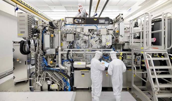 China launches mass production of home-grown DUV chipmaking machines, strengthening semiconductor se...