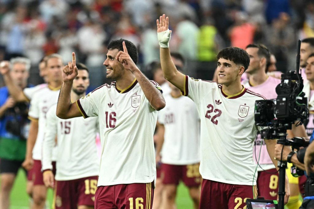 Spain coach Luis de la Fuente saluted his players as the “best team in the world” on Tuesday after a...