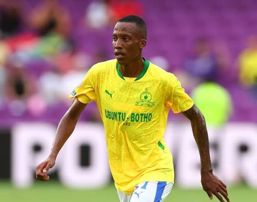 Zimbabwe international, Divine Lunga, escapes unhurt after a gunman opened fire on his car in Johann...