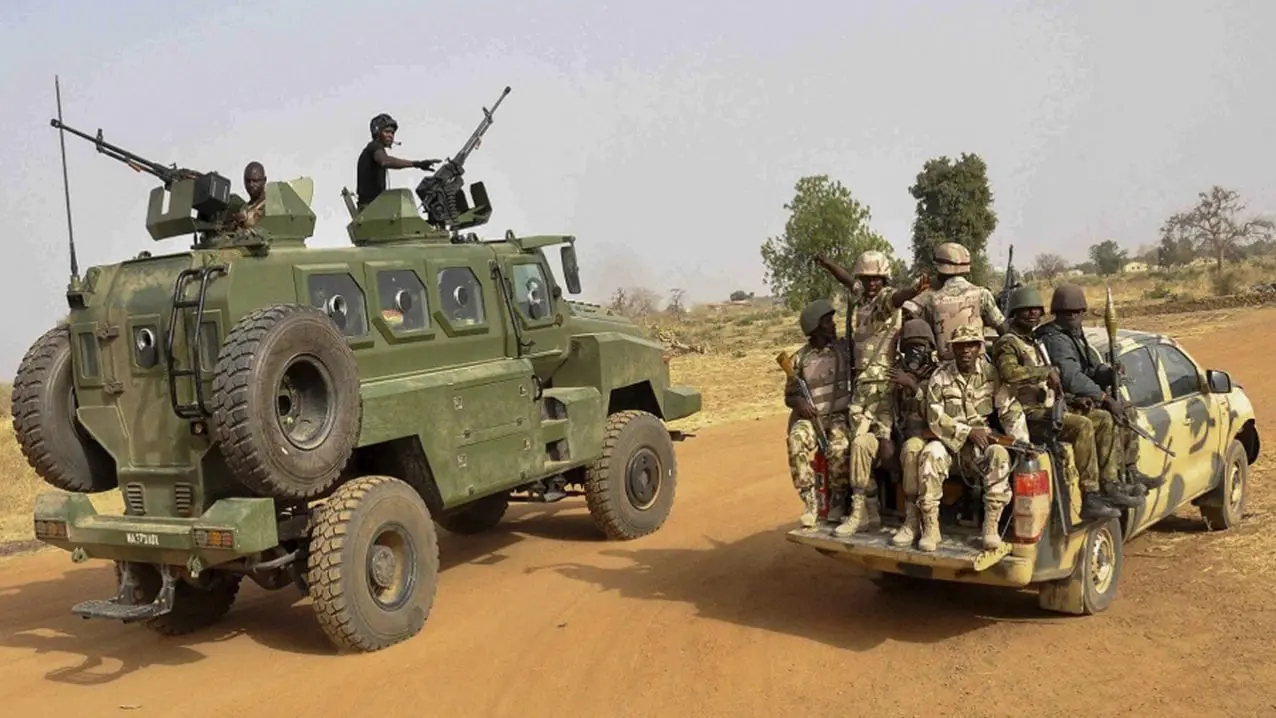 Troops dismantle Imo kidnap syndicate, recover ransom, vehicle and arrest suspect
Source: https://w...