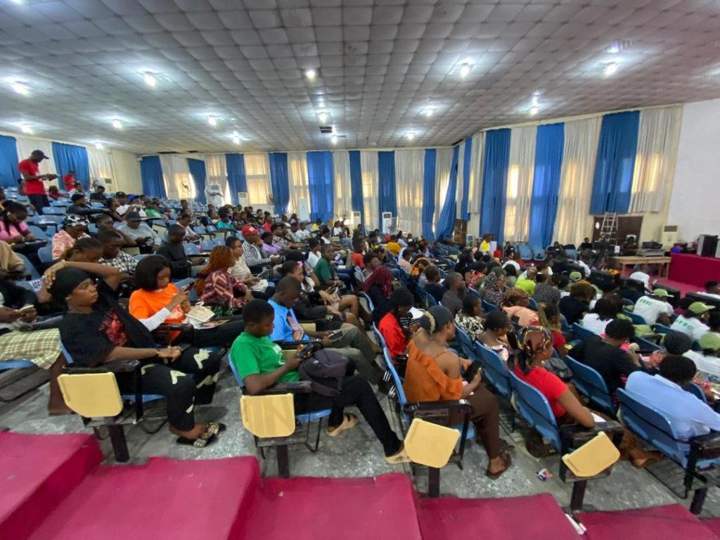 Stransact Chartered Accountants has announced plans to reward 100 outstanding graduating students fr...