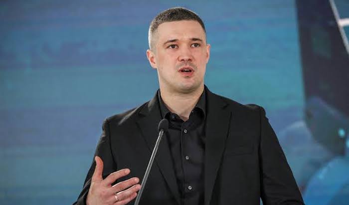 Source: https://www.arise.tv/missile-maker-mbda-appoints-airbus-executive-dumont-as-chief-executive-...