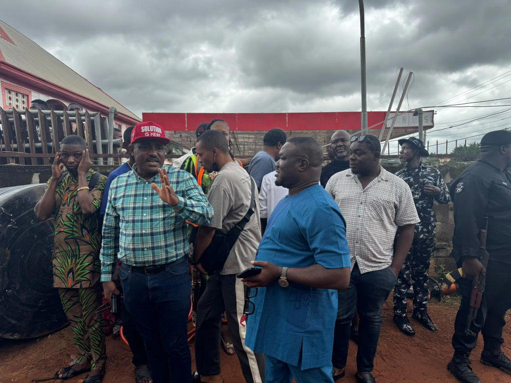 By Chimaobi Nwaiwu
The Anambra State Government has sealed the site of the collapsed building in Ok...