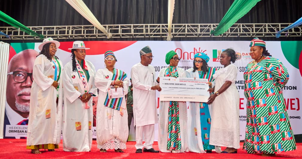 By Dayo Johnson, Akure
The National Women Leader of the All Progressives Congress (APC), Dr. Mary A...