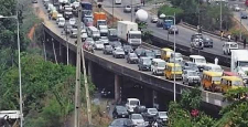 By Olasunkanmi Akoni

The Lagos State Government has advised motorists using the Lagos-Ibadan Expres...