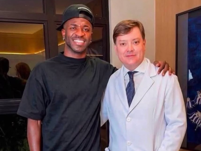 Vinicius Junior reveals a new look after undergoing a cosmetic chin procedure following Brazil’s 20...