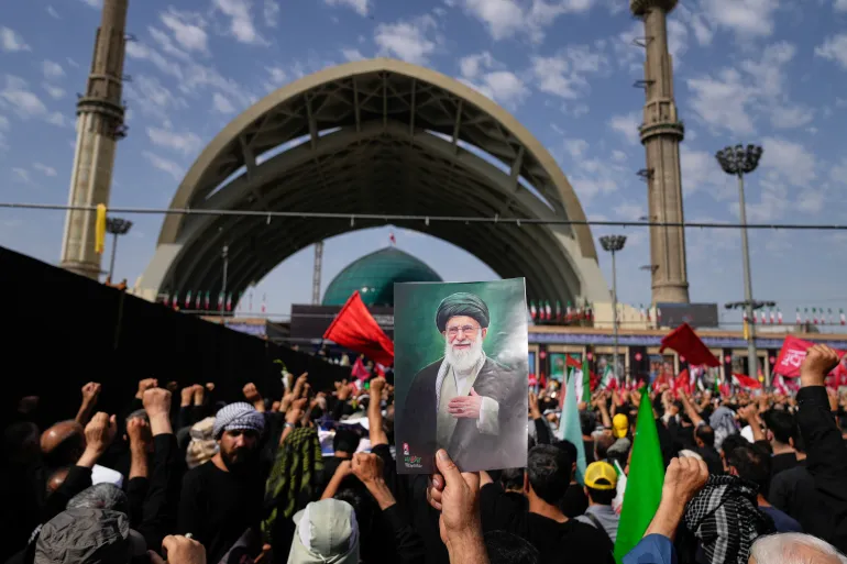 Iranian mourners demand revenge against Trump as massive funeral procession for Ayatollah Ali Khamen...