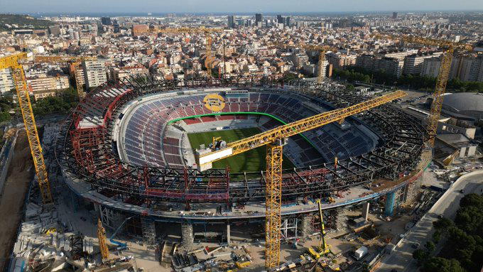 A 54-year-old worker died on Friday while working on the redevelopment of Barcelona’s Camp Nou stadi...