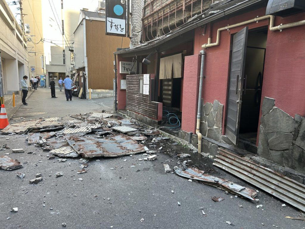 “Many people” were trapped inside a shopping mall damaged in a major earthquake Tuesday in southwest...