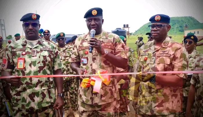 Nigerian Army expands housing scheme with new units for serving and retired soldiers.
Source: http...