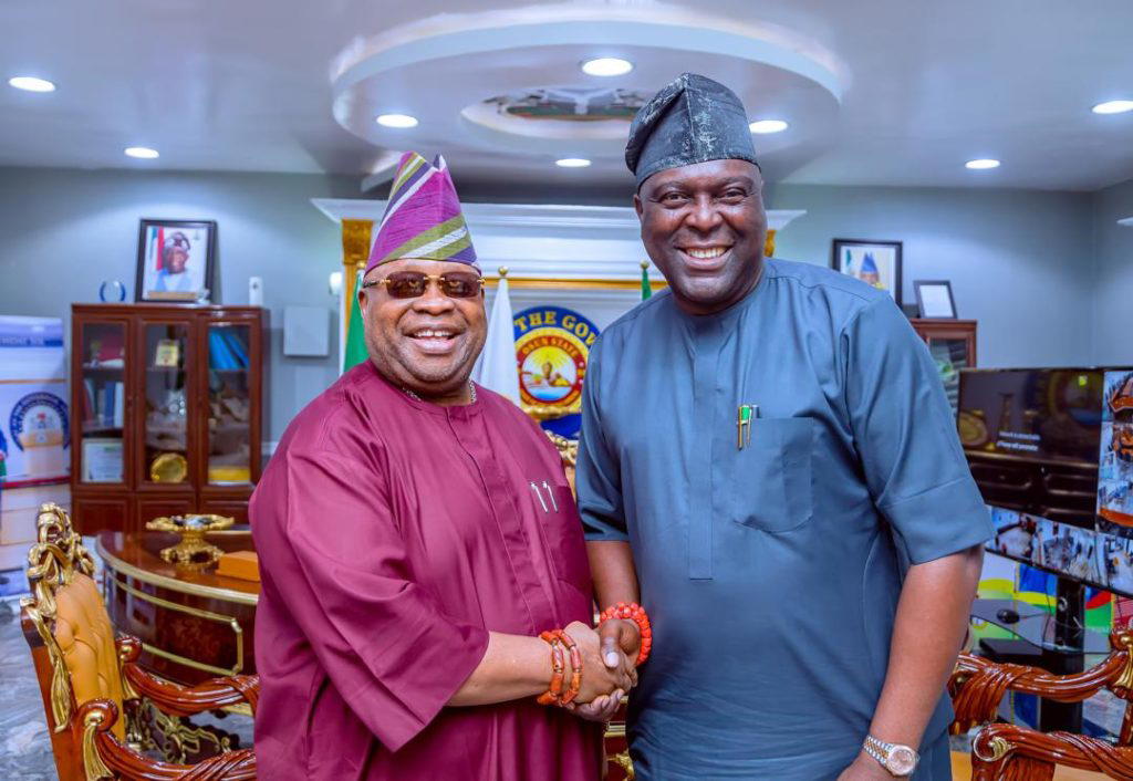 – Recovers PVC, cash, voter register
– Govt kicks
By Shina Abubakar, Osogbo
The Osun State Police...